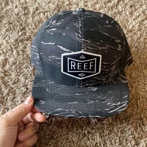 NWOT! Reef SnapBack hat